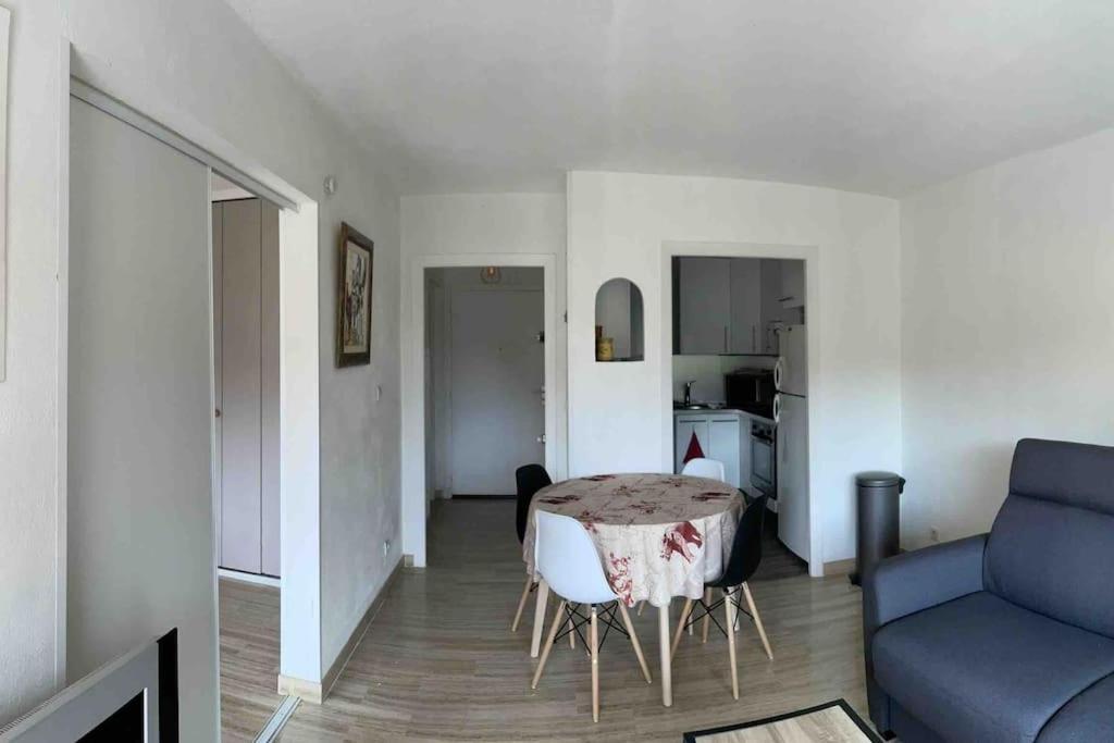 Appartement 2 Pieces 6Mn A Pied Du Centre Vence Exterior foto