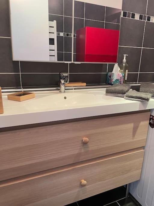 Appartement 2 Pieces 6Mn A Pied Du Centre Vence Exterior foto