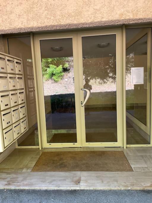 Appartement 2 Pieces 6Mn A Pied Du Centre Vence Exterior foto
