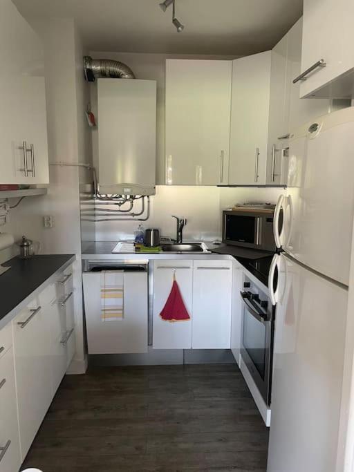 Appartement 2 Pieces 6Mn A Pied Du Centre Vence Exterior foto