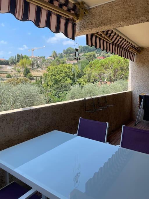Appartement 2 Pieces 6Mn A Pied Du Centre Vence Exterior foto