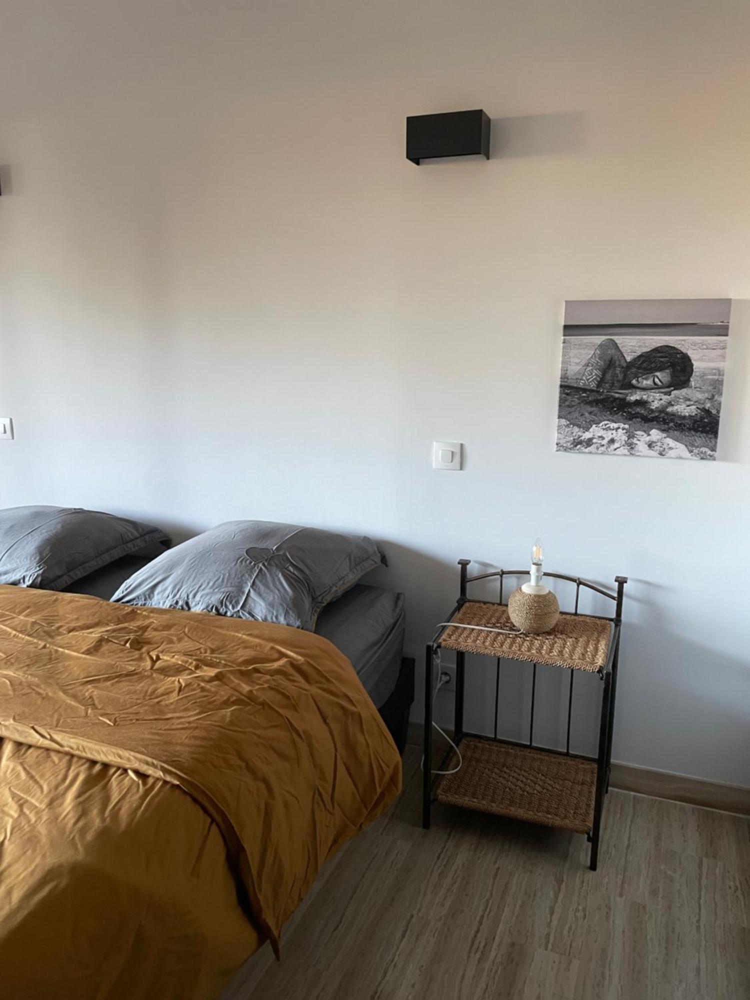Appartement 2 Pieces 6Mn A Pied Du Centre Vence Exterior foto